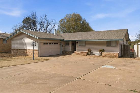 Listing thumbnail for listing id: 3413 Meadow
